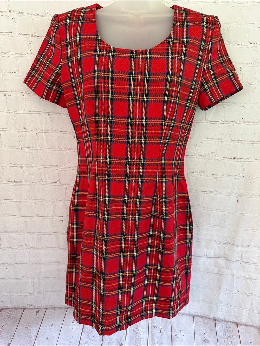 My Michelle Red Plaid Short-Sleeve Women's Dress size 7/8